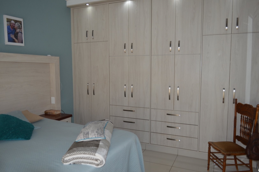 3 Bedroom Property for Sale in Wilkoppies North West